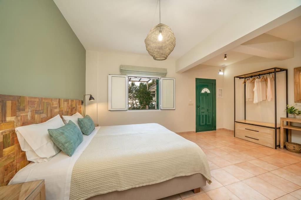 Postel nebo postele na pokoji v ubytování Seashell Luxury Residence - Studio 1