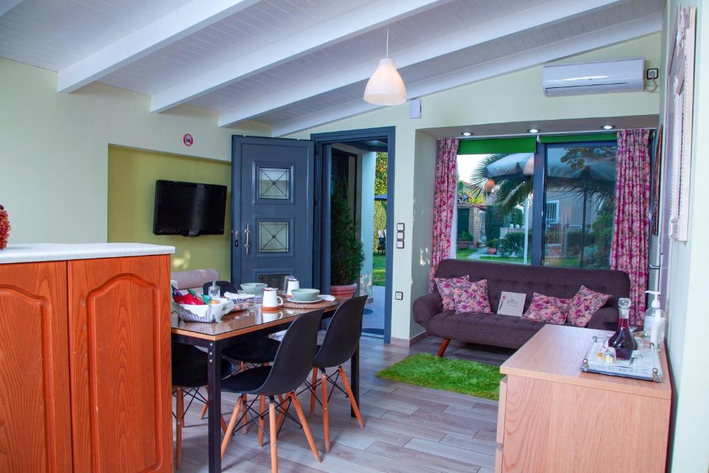 Natalie Apartments - 6