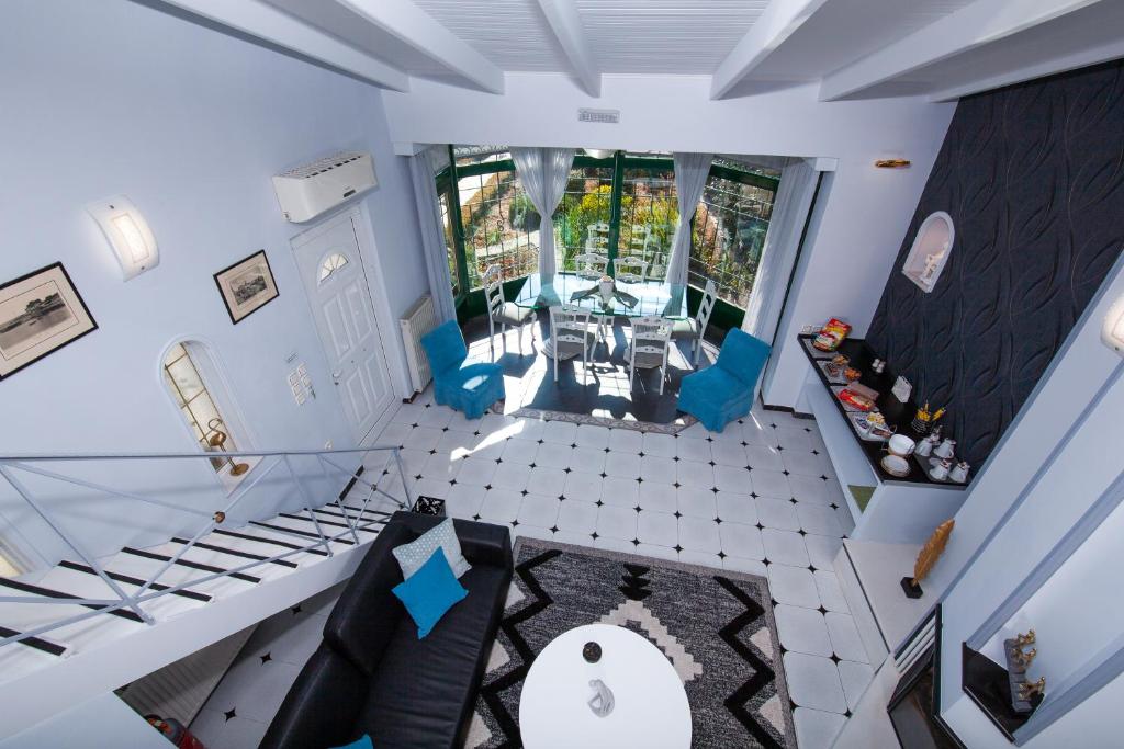 Natalie Apartments - 19