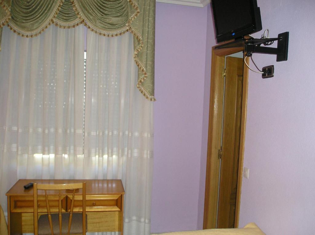 Hostal Restaurante Carolina - Vierbettzimmer