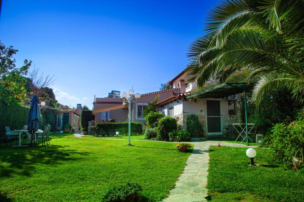 Natalie Apartments - 11