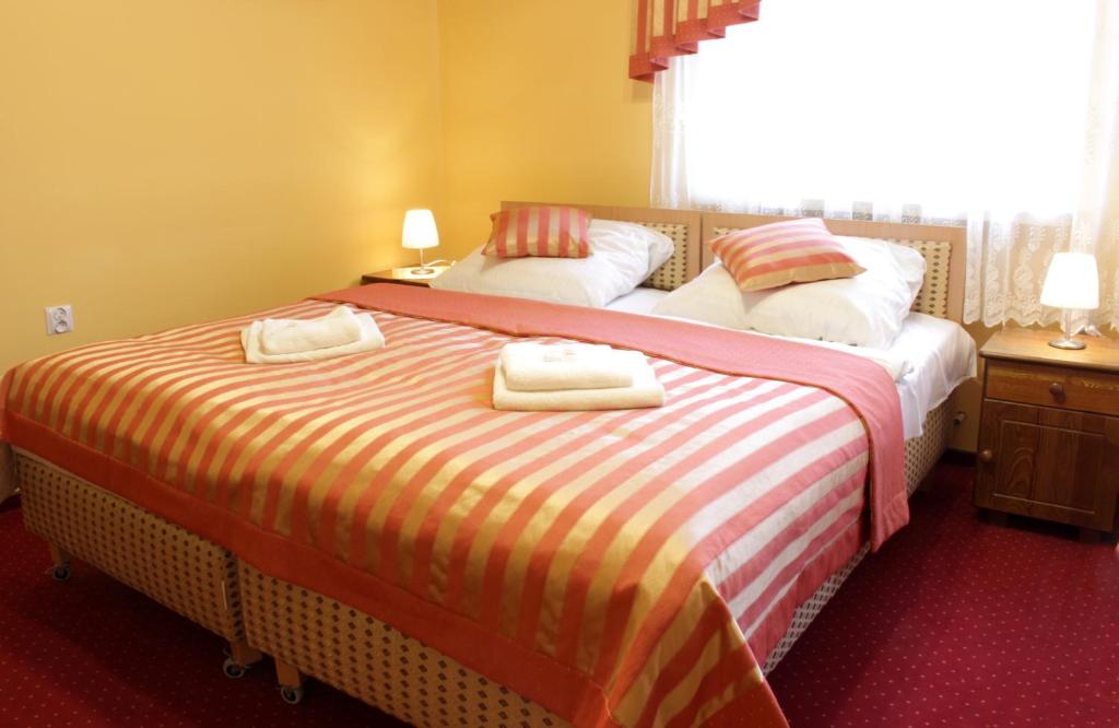 Hotel Dukat - Quadruple Room
