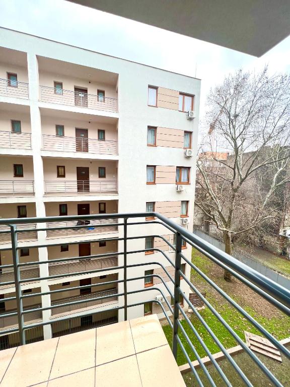 Prince Apartments - Studio With Garden View
