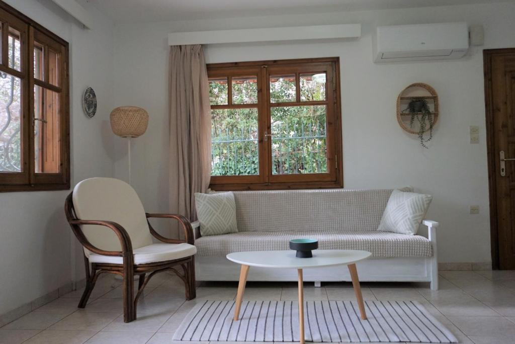 Gallery image of Small Theater Apartment in Ancient Epidavros