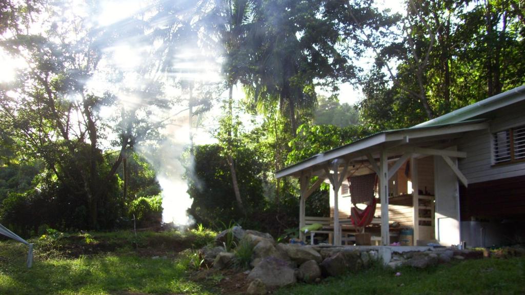Citrus Creek Plantation - Maison De Vacances De Deux Chambres - Citronnelle