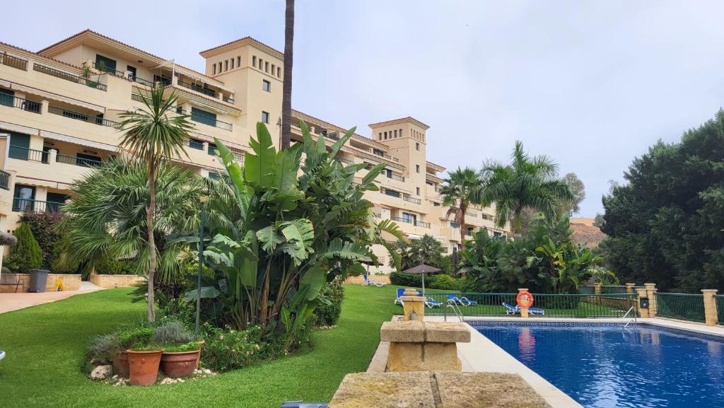 Bazén v ubytovaní Judith Apartment-Lovely duplex in Benalmadena alebo v jeho blízkosti