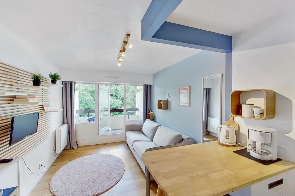 Η κουζίνα ή μικρή κουζίνα στο Studio moderne de 18m2 aux carroz d'arâches