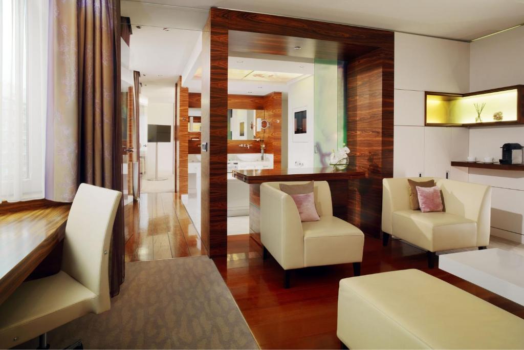 The Westin Grand Berlin - Resim 35