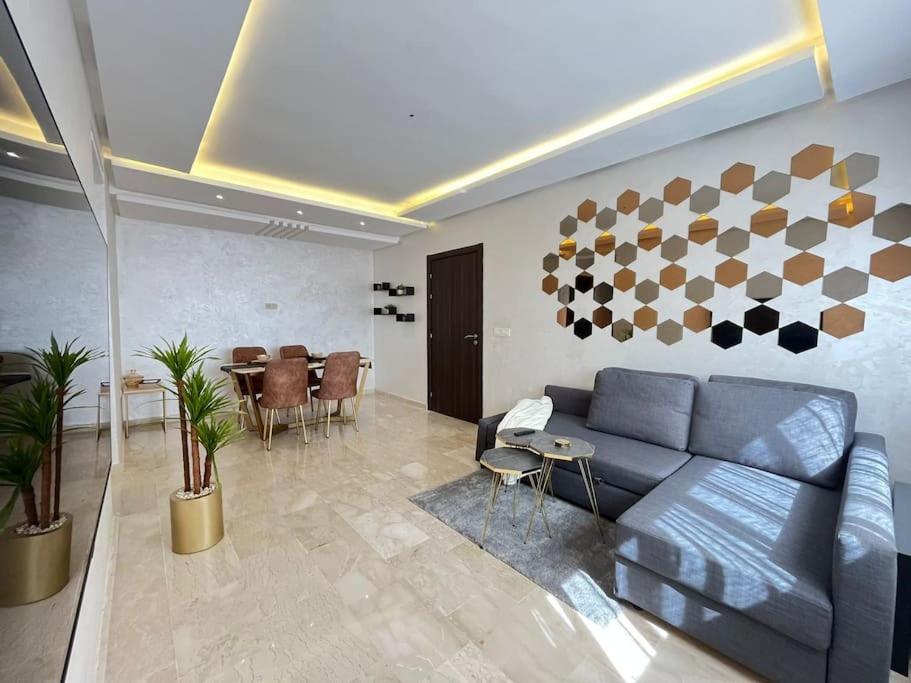 Χώρος καθιστικού στο Lovely family condo in residence Marrakech