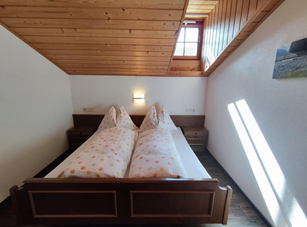 Postel nebo postele na pokoji v ubytování Nigglhofer