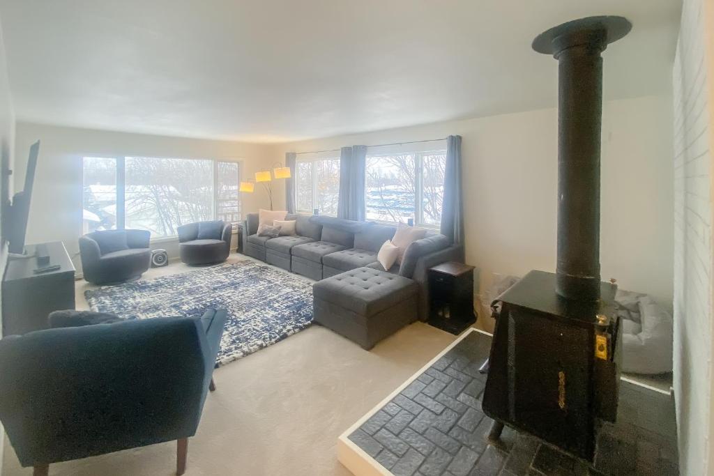 Manor Retreat