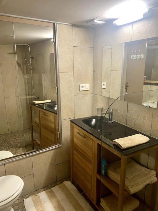 Kúpeľňa v ubytovaní Suquet 5 mins à pied du palais