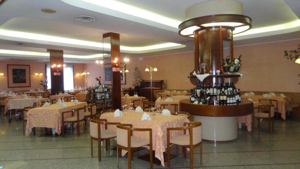 Restaurace v ubytování Le Gronde