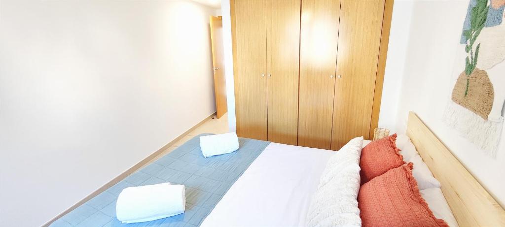 Posteľ alebo postele v izbe v ubytovaní Apartamento Sueños del Mar II by DENIA COSTA