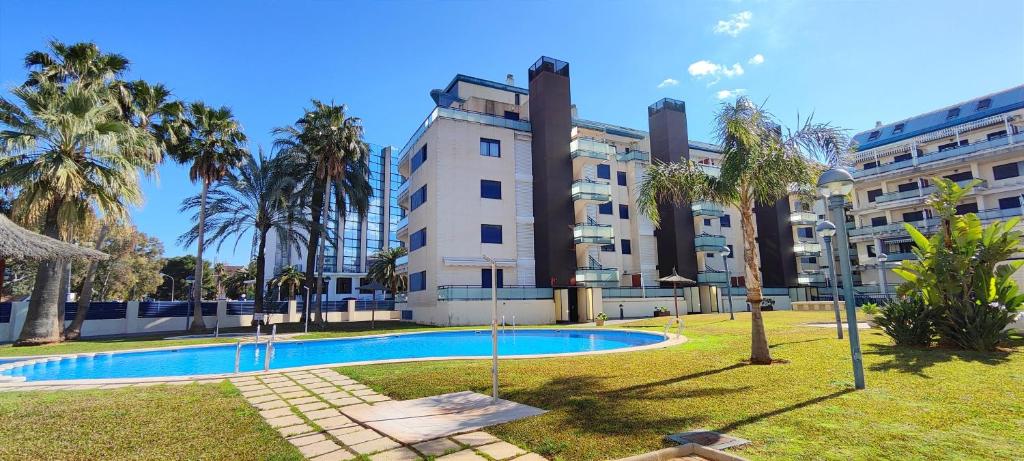 Bazén v ubytovaní Apartamento Sueños del Mar II by DENIA COSTA alebo v jeho blízkosti
