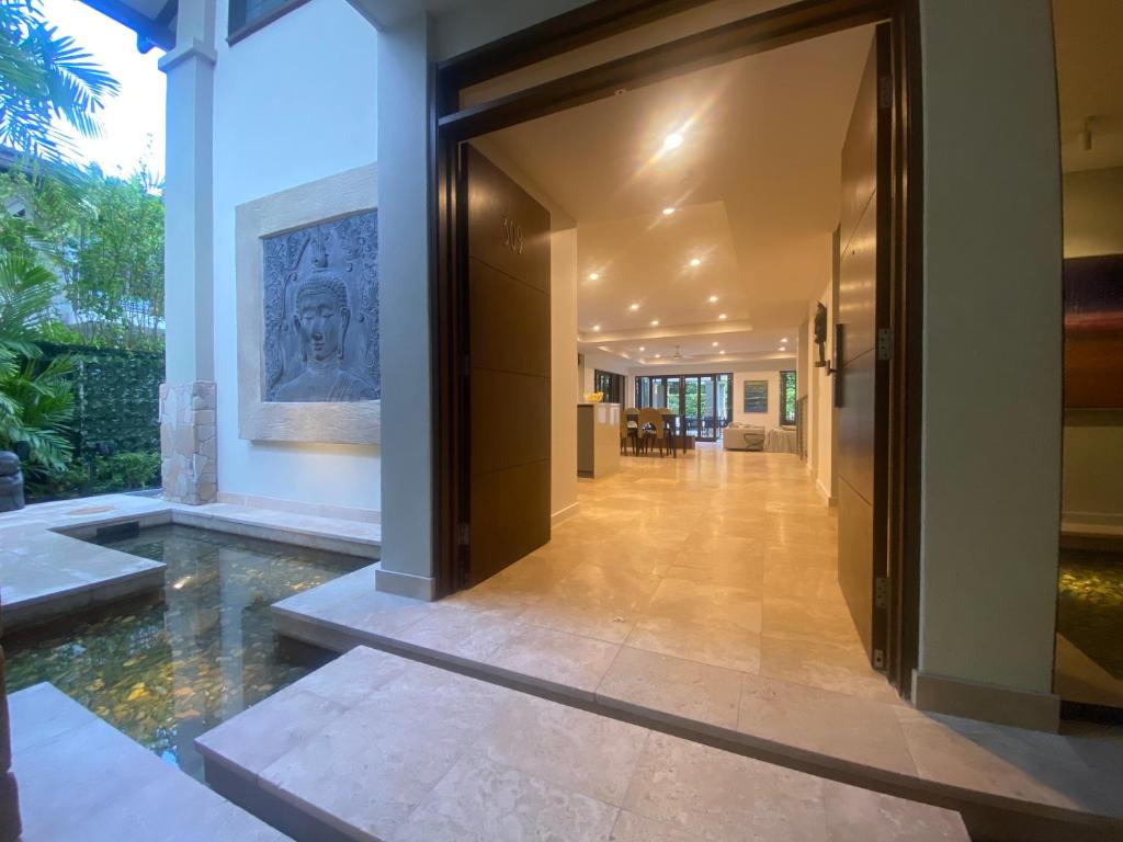 Fotografie z fotogalerie ubytování AQUA Beachfront Villa Port Douglas v destinaci Port Douglas