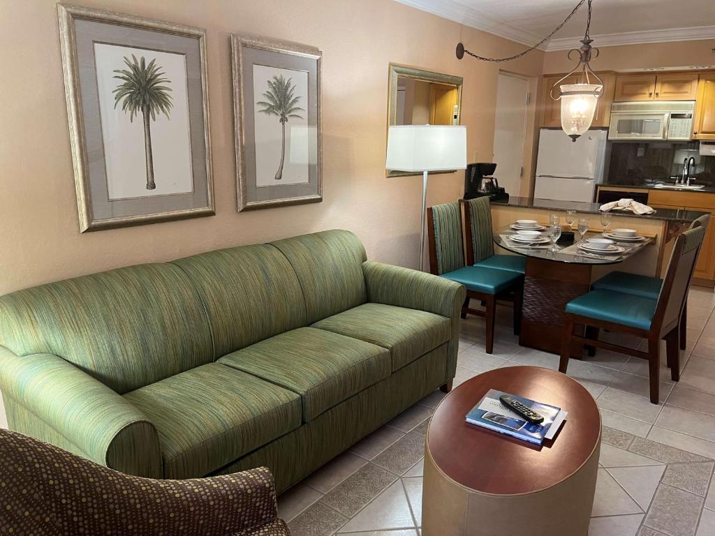 Palm Beach Shores Resort and Vacation Villas photo