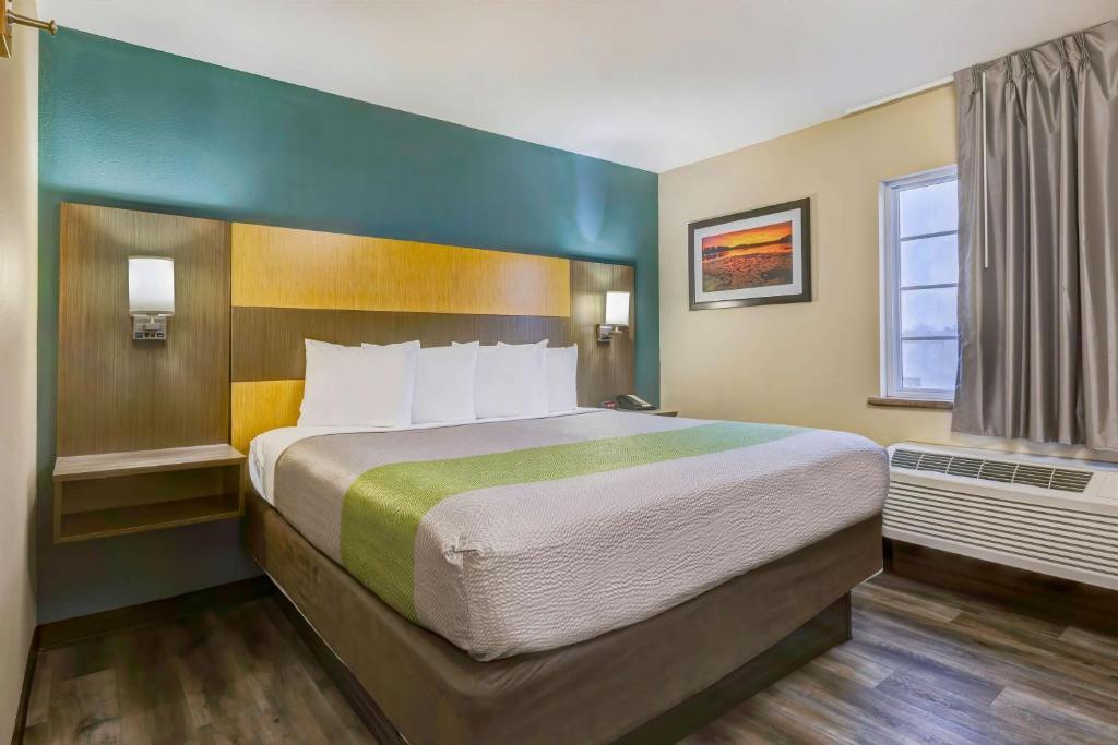 Studio 6 Lenexa - Overland Park photo