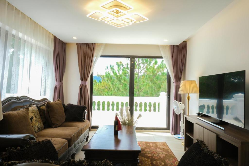 Suite Gia Đình