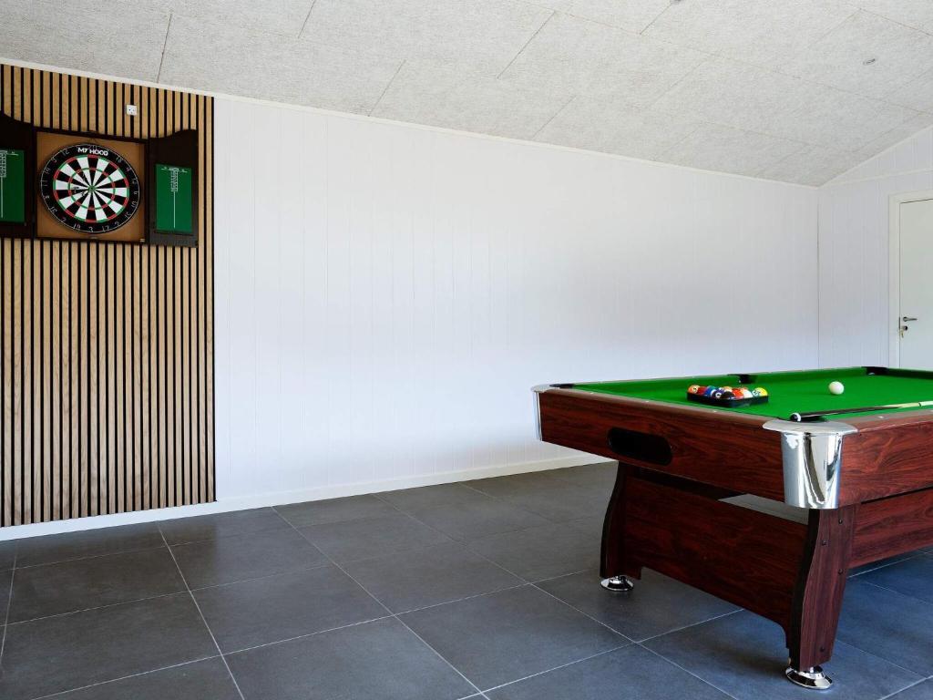 Biliár nebo kulečník v ubytování Holiday home Jerup LV