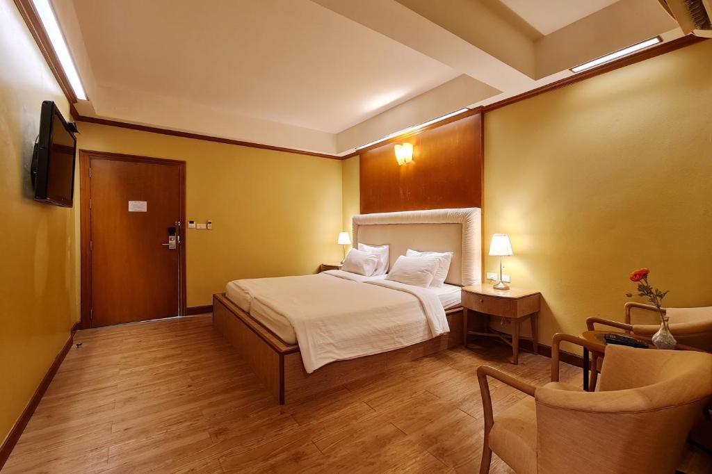 Phu Pha Phung Resort - King Sala B