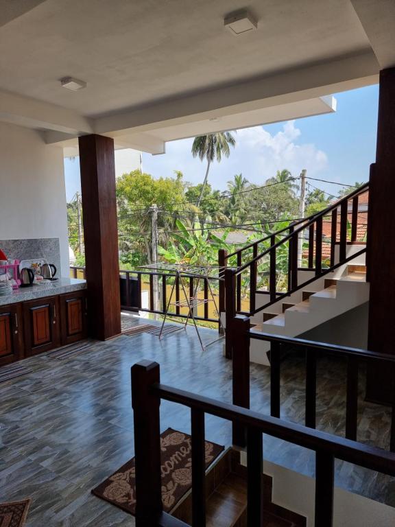 Maduranga n Guest - 12