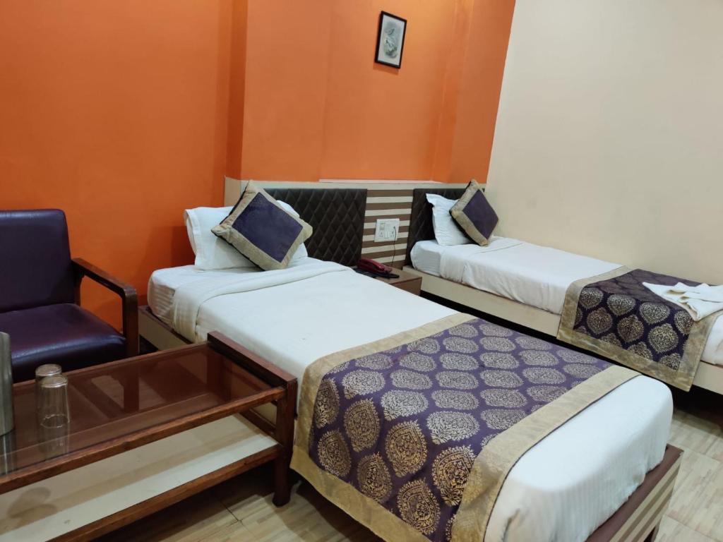 Hotel Satkar - Habitación Triple
