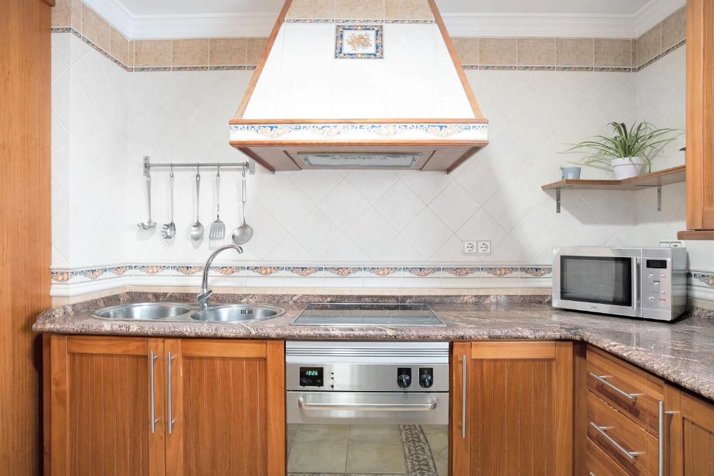 Kuchyňa alebo kuchynka v ubytovaní Apartamento El Tajo