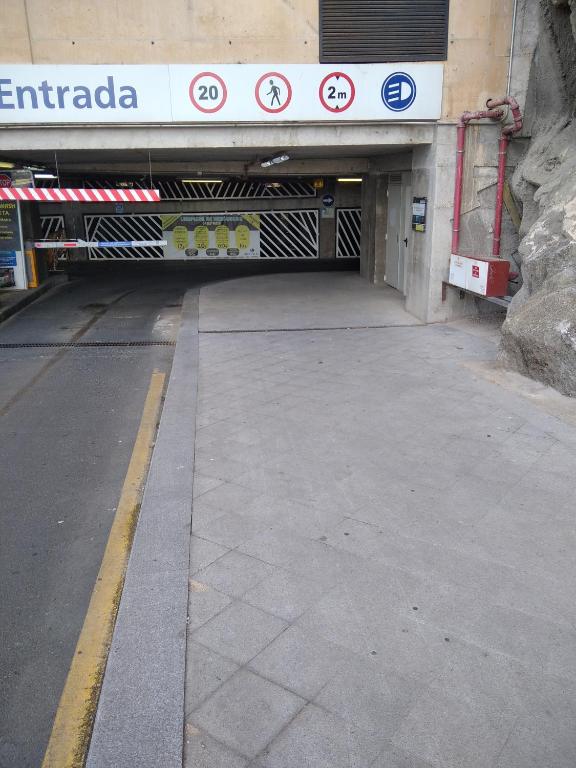 El PORTON DE LA BELLOTA - CON PARKING GRATIS - EN EL CENTRO DE TOLEDO - 2