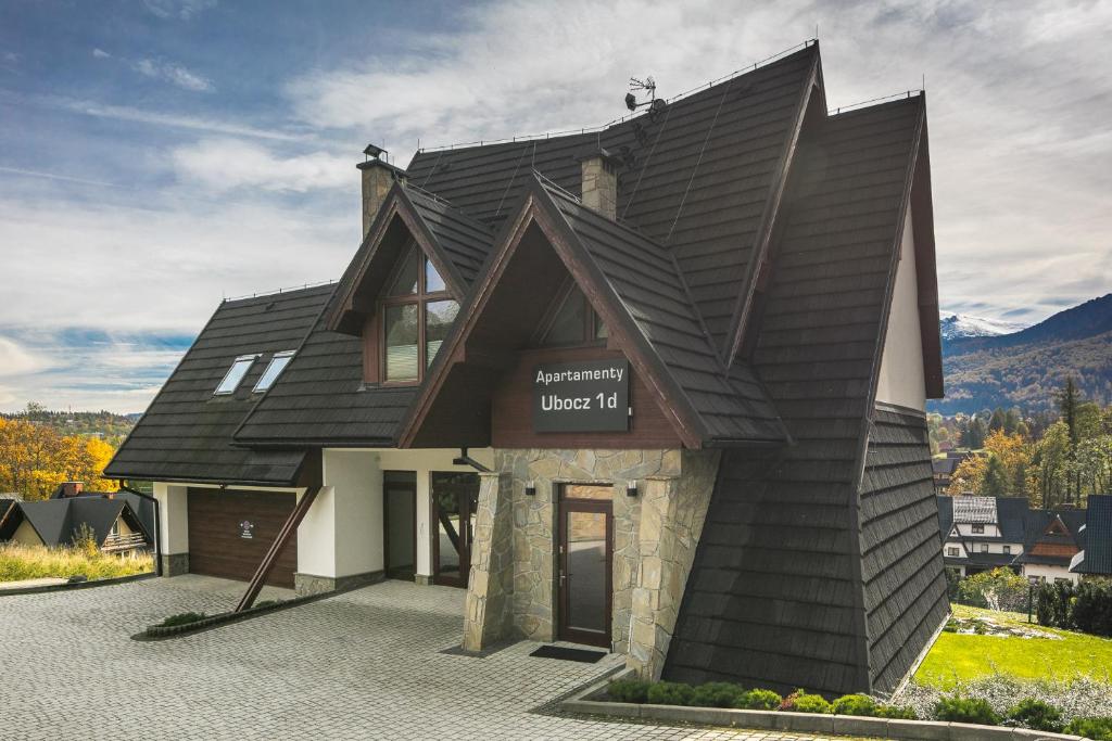 Výhľad na hory alebo výhľad na hory priamo z apartmánu