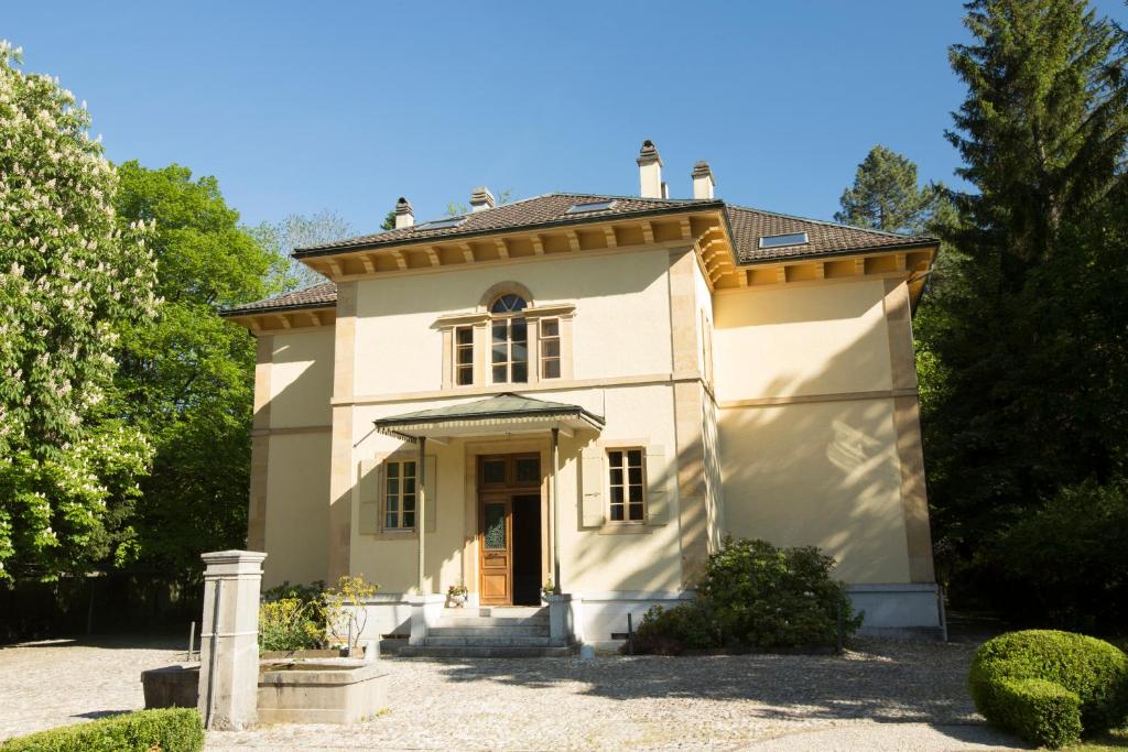 Zahrada ubytování Maison Suchard, tradition & elegance in the Jura