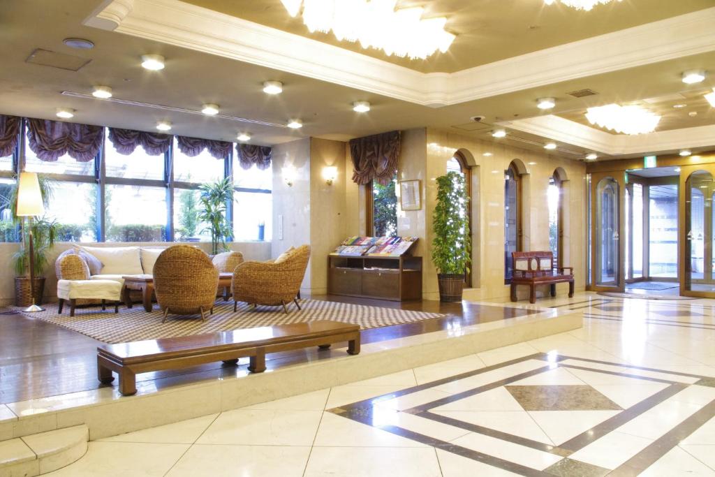 The lobby or reception area at Yokohama Mandarin Hotel