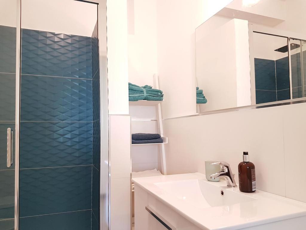 A bathroom at Il Gallo