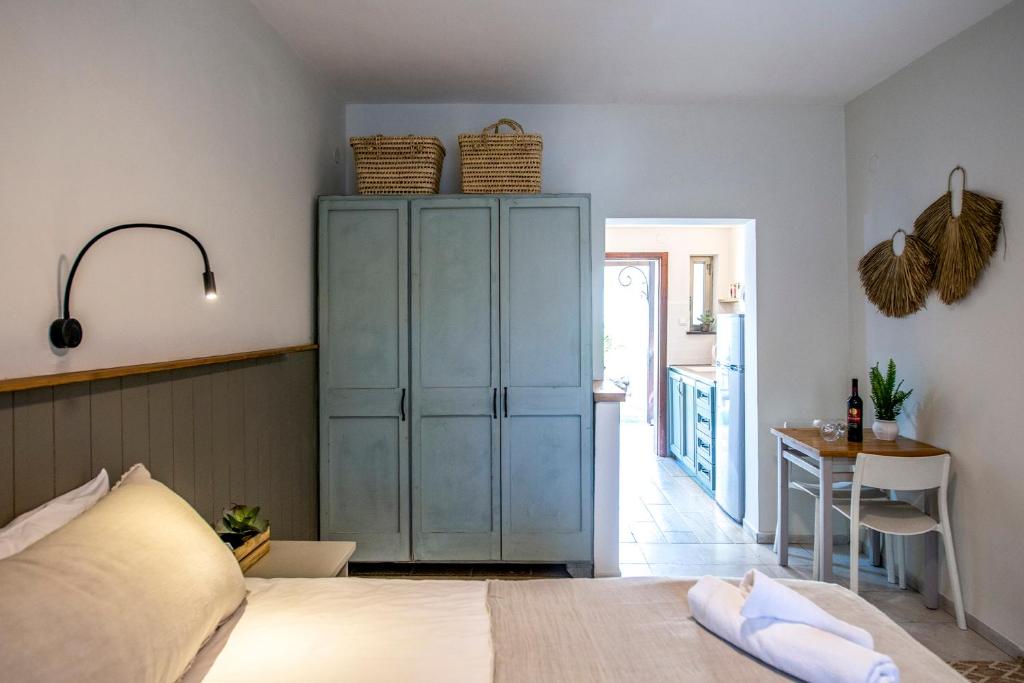 Postel nebo postele na pokoji v ubytování כפר הנופש קיבוץ גדות Kibbutz Gadot Galilean Resort