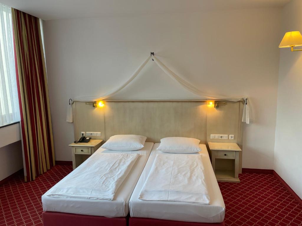 Hotel Chateau Kurfürstendamm - Resim 30