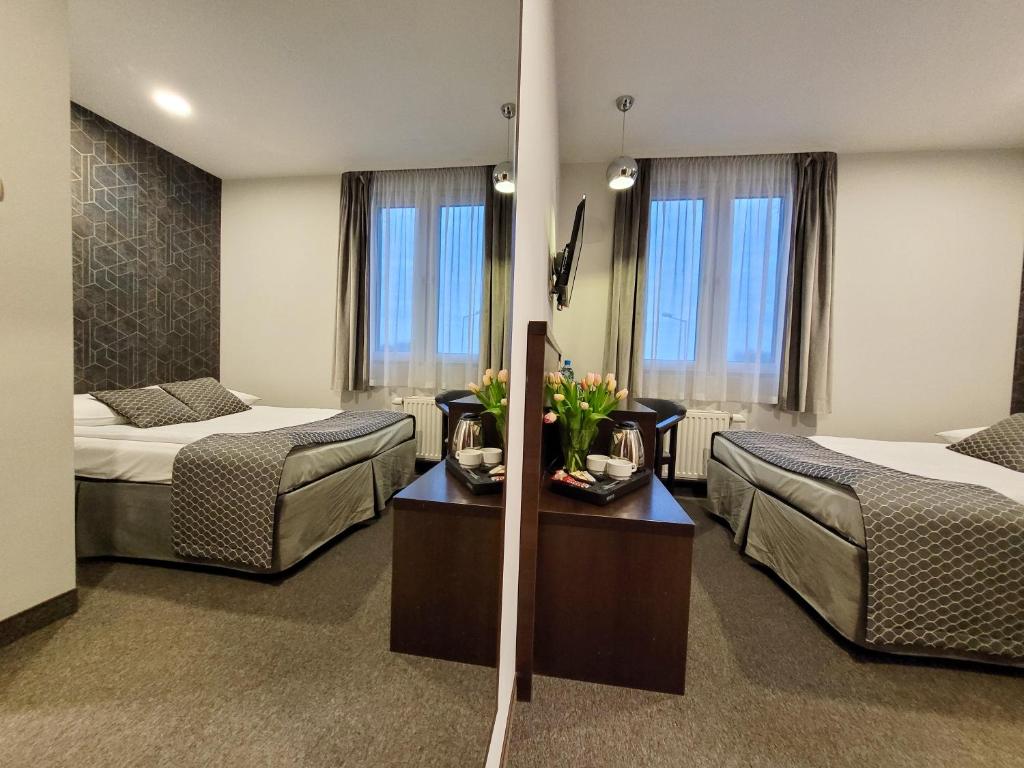 Hotel Fero Express POKOJE KLIMATYZOWANE AC - Resim 16