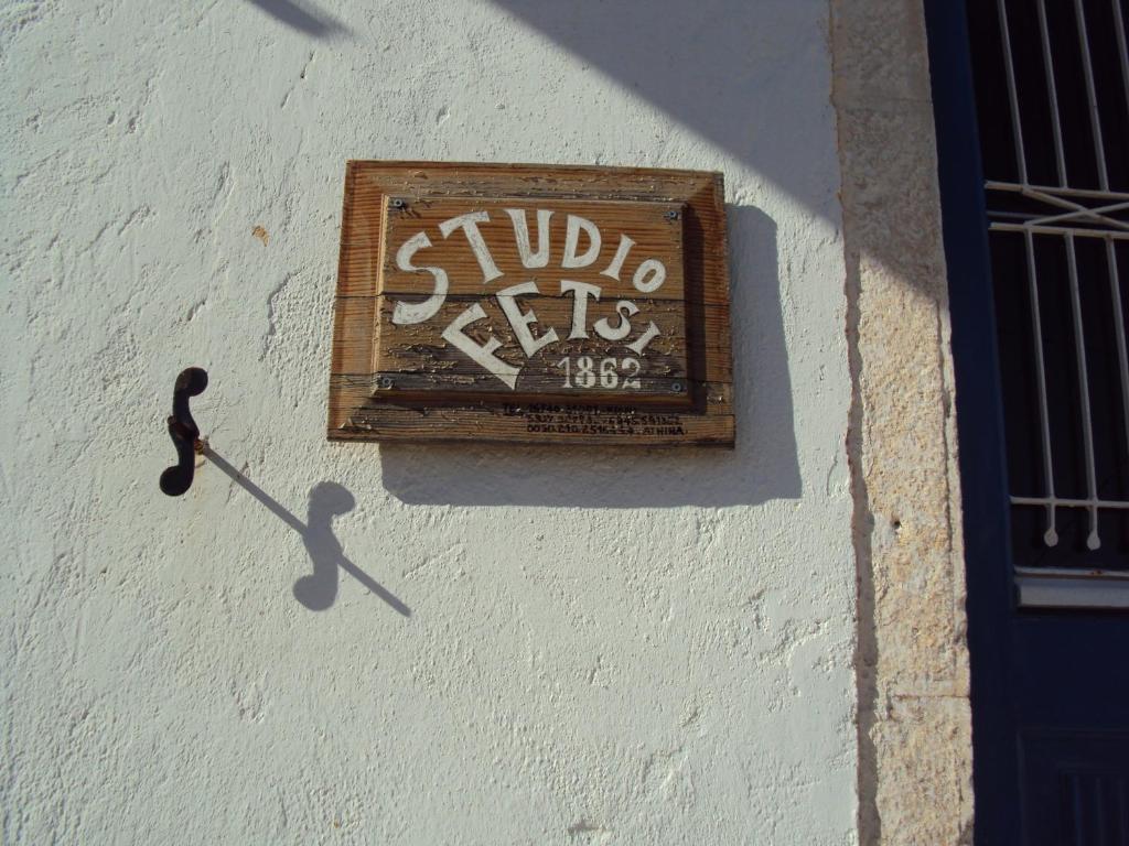 Certifikát, hodnocení, plakát nebo jiný dokument vystavený v ubytování Studio Fetsi