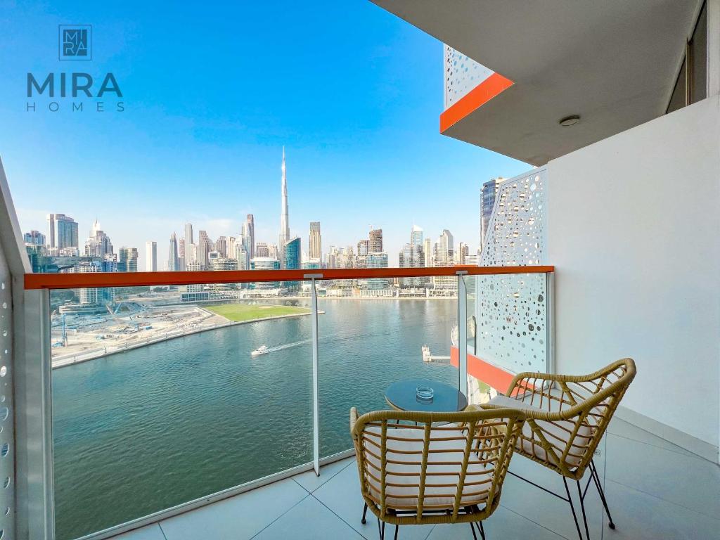 Mira Holiday Homes – Studio in Business Bay with Burj Khalifa view