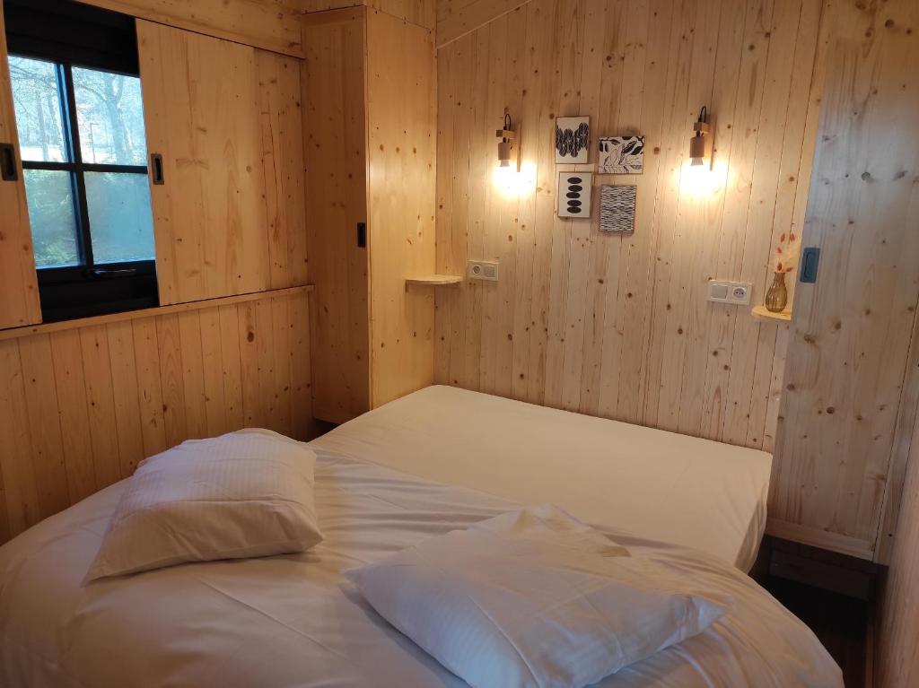 Lacustra Cabanes accessibles en canoé et Chalets tout confort - Chalet Met één Slaapkamer