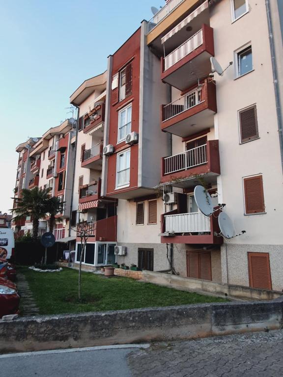 Budova, v ktorej sa apartmán nachádza