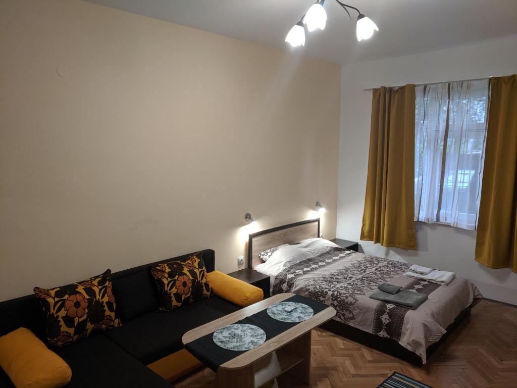 New Comfy Studio Next to Metro Station