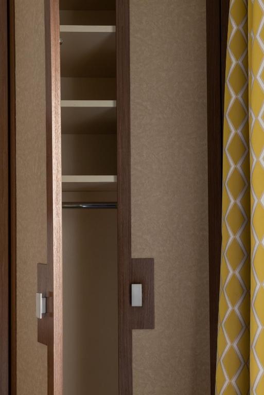 Hôtel Le Colisée - Resim 13