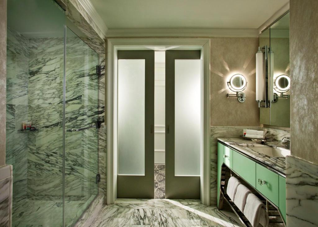 Loews Regency New York Hotel - Luxury Double Room