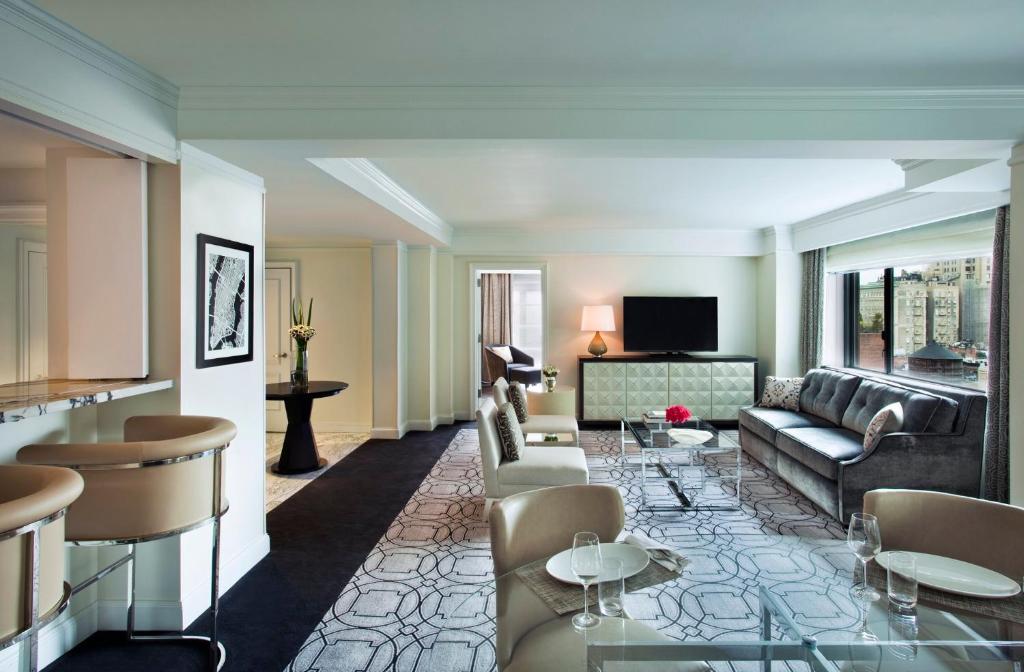 Loews Regency New York Hotel - Terrace Suite North