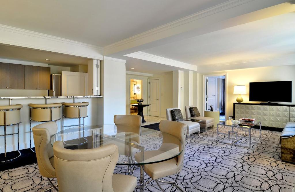 Loews Regency New York Hotel - 