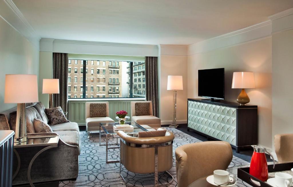 Loews Regency New York Hotel - One-Bedroom Suite