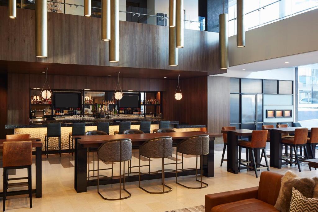 Loews Chicago Hotel photo