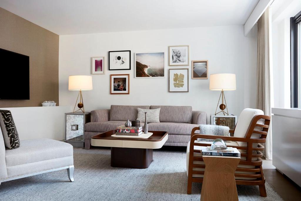 Loews Regency New York Hotel - Uptown Bohemian Suite
