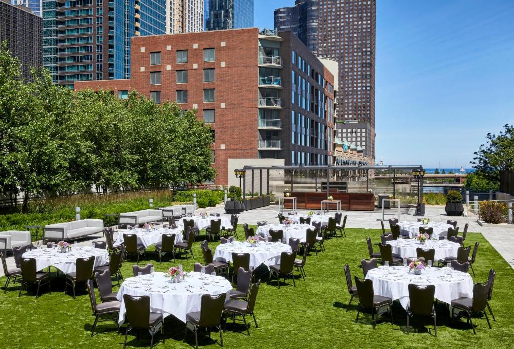 Loews Chicago Hotel photo