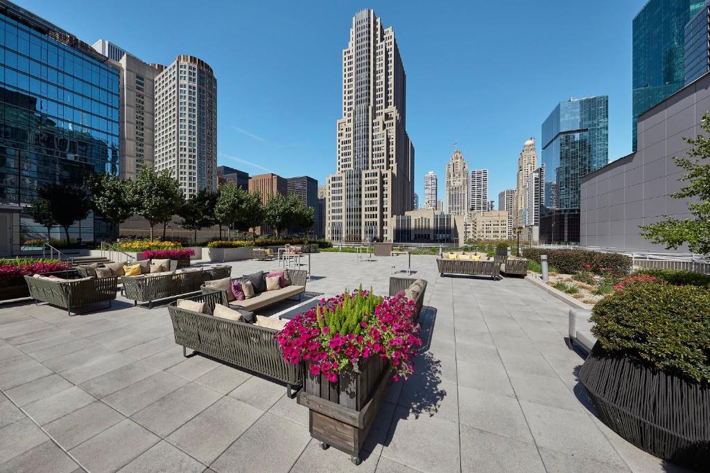 Loews Chicago Hotel photo
